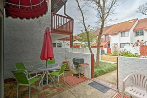 3-Story Townhome with Patio - Walk to Myrtle Beach!